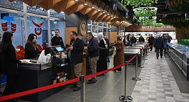 TRAMAR'A VATANDAŞLARIN YOĞUN İLGİSİ SÜRÜYOR