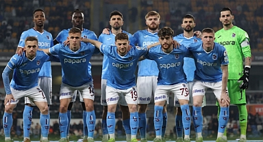 FIRTINA ŞEYTANIN BACAĞINI İSTANBUL'DA KIRDI