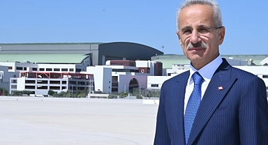URALOĞLU: 30,4 MİLYON YOLCU HAVAYOLU İLE SEYAHAT ETTİ