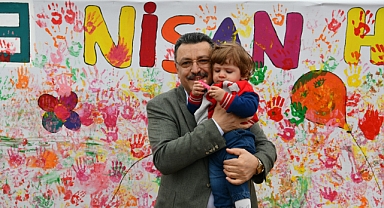 BAŞKAN GENÇ’TEN 23 NİSAN MESAJI
