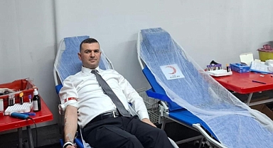 MHP TRABZON İL BAŞKANI TOLGAY SİVRİKAYA, KAN BAĞIŞI KAMPANYASINA KATILDI
