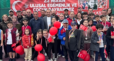 ORTAHİSAR BELEDİYESİ’NİN TENİS TURNUVASI ÇEKİŞMELİ MAÇLARA SAHNE OLDU