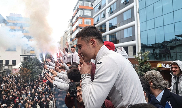 TRABZON U U19 TAKIMINI BAĞRINA BASTI