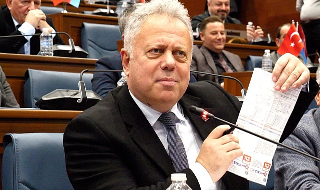 ZORLU, SU FATURALARINDAKİ 'MAHKEME KARARI' YAZISINA TEPKİ GÖSTERDİ