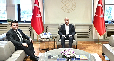 BAKAN URALOĞLU: ÇOCUKLARIMIZI DİJİTAL DÜNYANIN RİSKLERİNDEN KORUYACAĞIZ