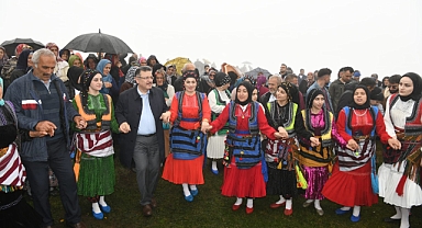 BAŞKAN GENÇ’TEN KAVALİK’E HİZMET SÖZÜ