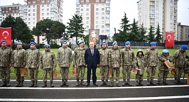 BAŞKAN VEKİLİ GÜLAY, TEMSİLİ ASKERLİK TÖRENİNE KATILDI