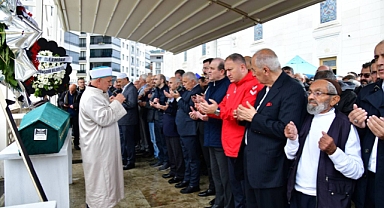 ERDOĞAN'IN ESKİ DANIŞMANI ARAKLI'DA TOPRAĞA VERİLDİ