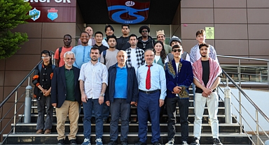 TRABZON'DA ERASMUS ÖĞRENCİLERİNDEN TRABZONSPOR'A ZİYARET