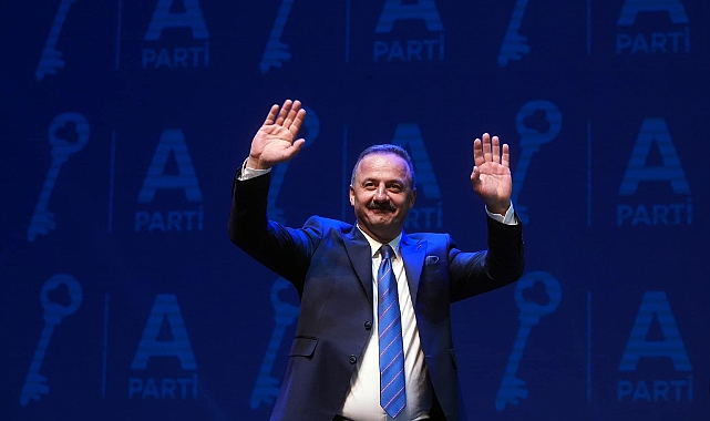 ANAHTAR PARTİ VE YAVUZ AĞIRALİOĞLU: TEK ADAM DÖNEMİNE ALTERNATİF OLABİLİR Mİ?
