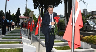 BAŞKAN GENÇ: “BU TOPRAKLAR ŞEHİTLERİMİZİN EMANETİDİR” 