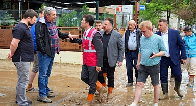 BAŞKAN KAYA, BEŞİRLİ VE TOKLU SAHİLİNDE ÇALIŞMALARI YERİNDE TAKİP ETTİ