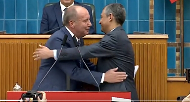 CHP GRUP TOPLANTISINDA “BABA EVİNE DÖNÜŞ” MESAJI: ÖZGÜR ÖZEL VE MUHARREM İNCE AYNI KÜRSÜDE