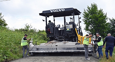 KALDIRIM YAYLASI YOLU BETONLANDI