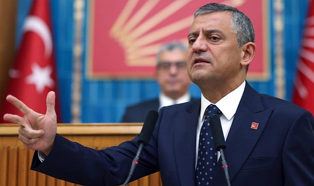 ÖZGÜR ÖZEL'DEN CHP KURULTAY DAVASININ ERTELENMESİNE İLK TEPKİ
