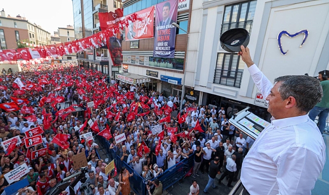 CHP’Lİ BAŞKAN TUTDERE’YE EV HAPSİ SONRASI HALK BULUŞMASI DÜZENLENDİ