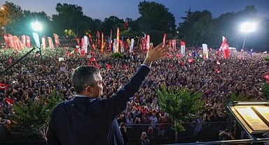 SARAÇHANE'DE 42 KİŞİ GÖZALTINA ALINDI