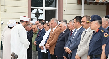 BAŞKAN GENÇ’TEN HACIMUSTAFAOĞLU AİLESİNE TAZİYE