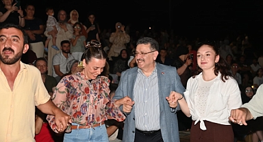 BAŞKAN GENÇ: “TRABZON YAZI DOLU DOLU YAŞIYOR”
