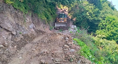 ORTAHİSAR’DA YOL SEFERBERLİĞİ ARALIKSIZ SÜRÜYOR