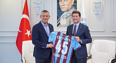 ÖZGÜR ÖZEL’DEN TRABZONSPOR’A BAŞARI DİLEĞİ