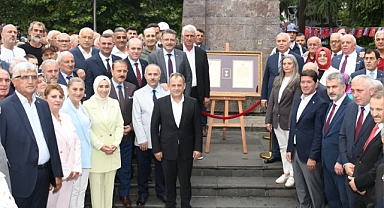 TRABZON HALKI İSTİKLAL MADALYASI İLE BULUŞTU