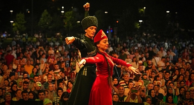 TRABZON HORONLA DÜNYAYI BİRLEŞTİRDİ