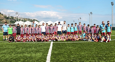 TRABZONSPOR FUTBOL OKULLARI KARMASI AZERBAYCAN’DA ULUSLARARASI TURNUVADA SAHNE ALACAK