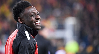 TRABZONSPOR'UN YENİ TRANSFERİ GELİYOR