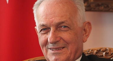 ALİ OSMAN ULUSOY KABRİ BAŞINDA ANILACAK