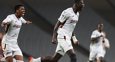 ONUACHU ŞOV YAPTI, İNANILMAZ GOL ATTI