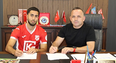 SEBAT GENÇLİK OĞUZHAN ÖZLEŞEN İLE SÖZLEŞME İMZALADI