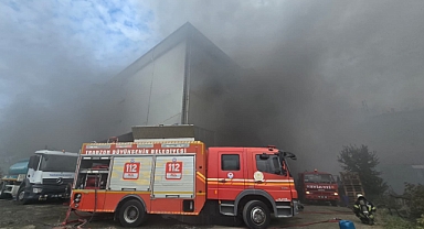 TRABZON’DA AVM’DE ÇIKAN YANGIN KONTROL ALTINA ALINDI