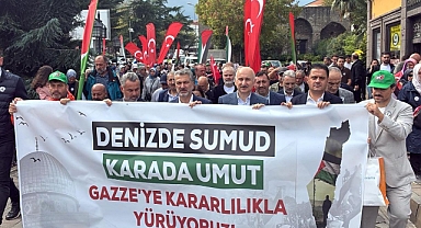 TRABZON'DA GAZZE'YE DESTEK YÜRÜYÜŞÜ GERÇEKLEŞTİ