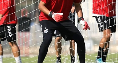 TRABZONSPOR KALECİDEN VAZGEÇTİ!