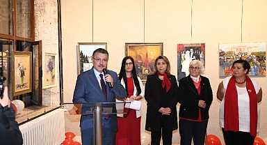 BAŞKAN GENÇ: “CUMHURİYET RUHUNU SANATLA YAŞATIYORUZ” 