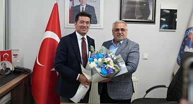 BAŞKAN KAYA, AKTÜRK’E TEBRİK ZİYARETİNDE BULUNDU