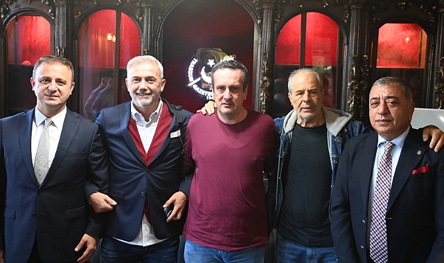 EFSANELER EMİR YUŞA ANISINA SAHAYA ÇIKIYOR