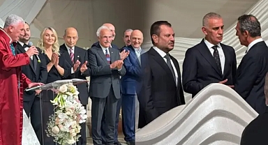 FUTBOL VE SİYASET DÜNYASI İSTANBUL’DA BULUŞTU