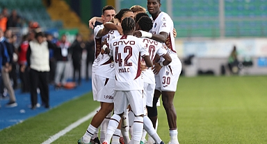 KARADENİZ DERBİSİ FIRTINA'NIN:1-2