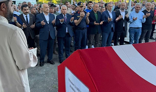 TRABZON’DA KIBRIS GAZİSİ MEHMET ŞAHİNTAŞ TOPRAĞA VERİLDİ