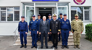 VALİ AZİZ YILDIRIM TRABZON DENİZ KOMUTANLIĞINI ZİYARET ETTİ