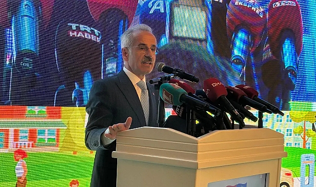 BAKAN URALOĞLU: “TRABZON YENİ HAVALİMANIYLA DÜNYANIN HAVACILIK MERKEZİ HALİNE GELECEK”
