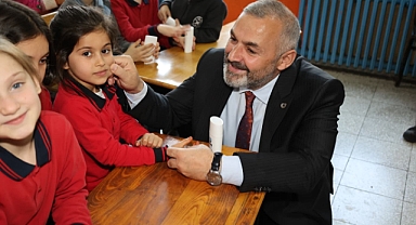BAŞKAN BİLGİN ÖĞRENCİLERLE BULUŞTU: “SAĞLIKLI DİŞLER, SAĞLIKLI GELECEK”