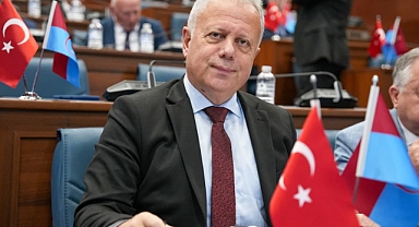 CÜNEYİT ZORLU, 2026 YILI BÜTÇESİYLE İLGİLİ DİKKAT ÇEKİCİ TESPİTLERDE BULUNDU