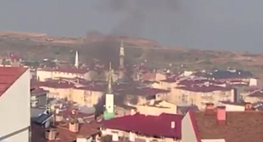 FIRIN BACASINDAN ÇIKAN SİYAH DUMANLAR TEPKİ ÇEKTİ