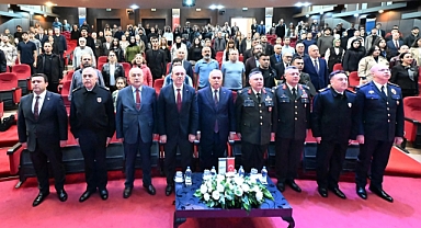 KTÜ'DE ATATÜRK'Ü ANMA PROGRAMI DÜZENLENDİ