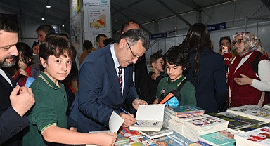 TRABZON'DA EDEBİYAT VE KÜLTÜR ŞÖLENİ BAŞLADI