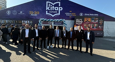 TÜRSAB BAŞKANI TUNA, TRABZON KİTAP FUARINI ZİYARET ETTİ