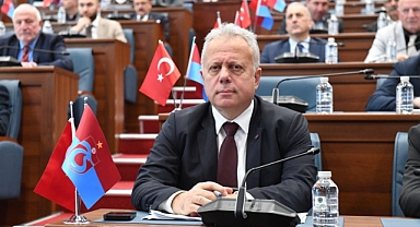 ZORLU, “TANKERLERLE SU TAŞINMASINI ÖVMEK EKSİKLİKLERİ ORTAYA KOYMAKTIR”